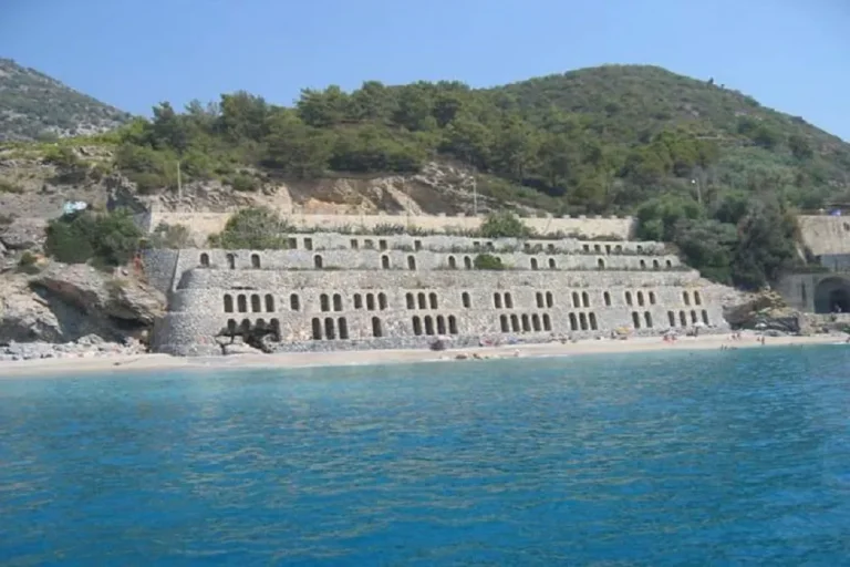 ALANYA DAILY PIRATE BOAT TRIP WITH LUNCH AND SOFT DRINKS
