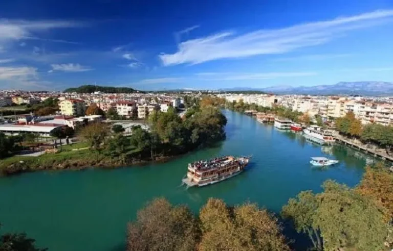 Manavgat Boat Tour and Bazzar from Antalya