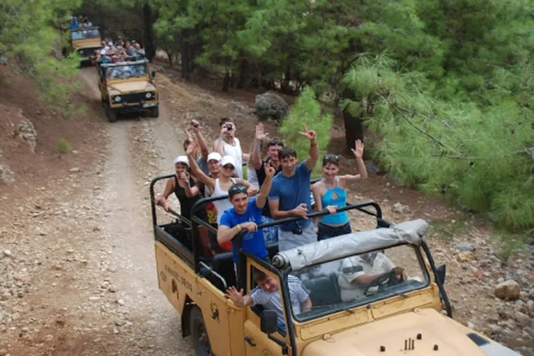 Alanya Jeep Safari Tour with Lunch and Insurance