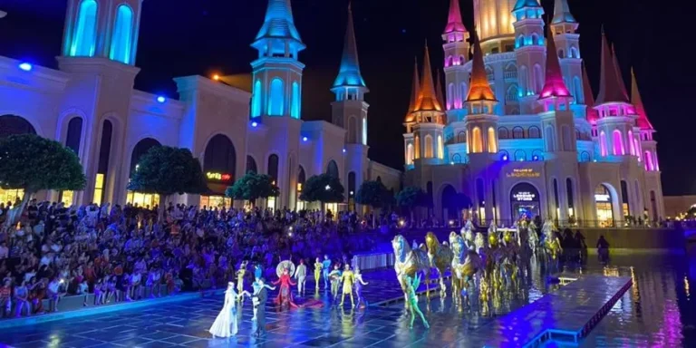 Land of Legends Night Show from Side