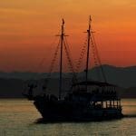 Alanya Croazieră pirat la apus de soare