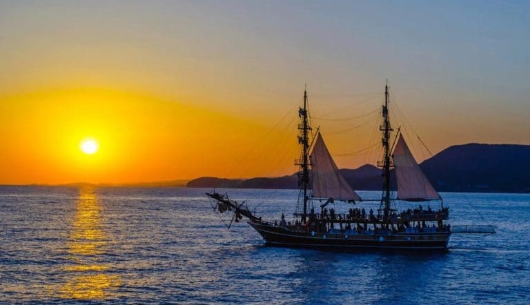 Alanya Sunset Pirate Cruise