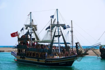 MANAVGAT RIVER BOAT MET LOKALE MARKT (BAZAAR) VANAF SIDE