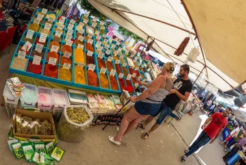 REJS PO RZECE MANAVGAT Z LOKALNYM BAZAREM (BAZAAR) Z TÜRKLER