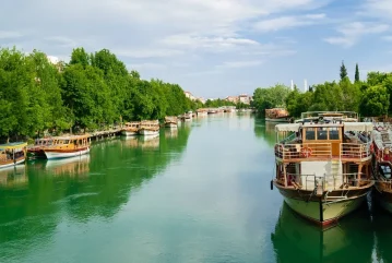 MANAVGAT RIVER BOAT MET LOKALE MARKT (BAZAAR) VANAF SIDE
