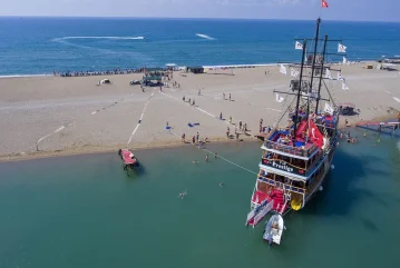 SIDE DAGELIJKSE PIRATENBOOTTOCHT MET LUNCH EN FRISDRANKEN